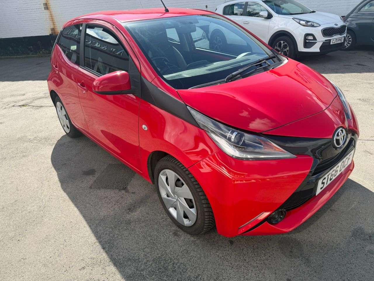 2016 TOYOTA AYGO 2016 TOYOTA AYGO