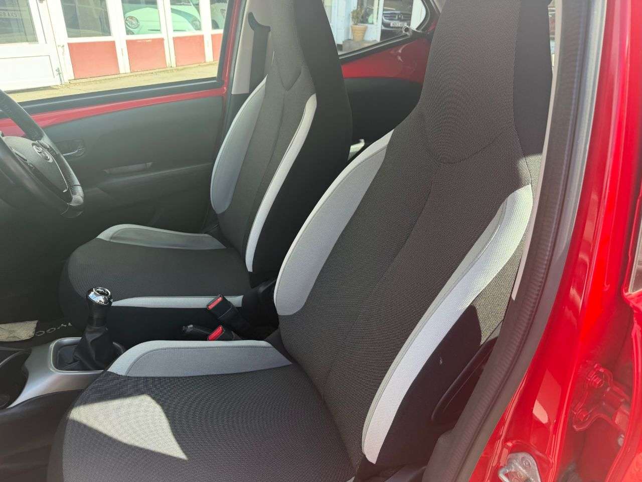 2016 TOYOTA AYGO 2016 TOYOTA AYGO