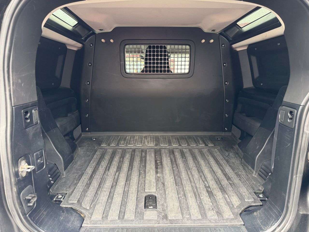 2021 LAND ROVER DEFENDER 90 2021 LAND ROVER DEFENDER 90