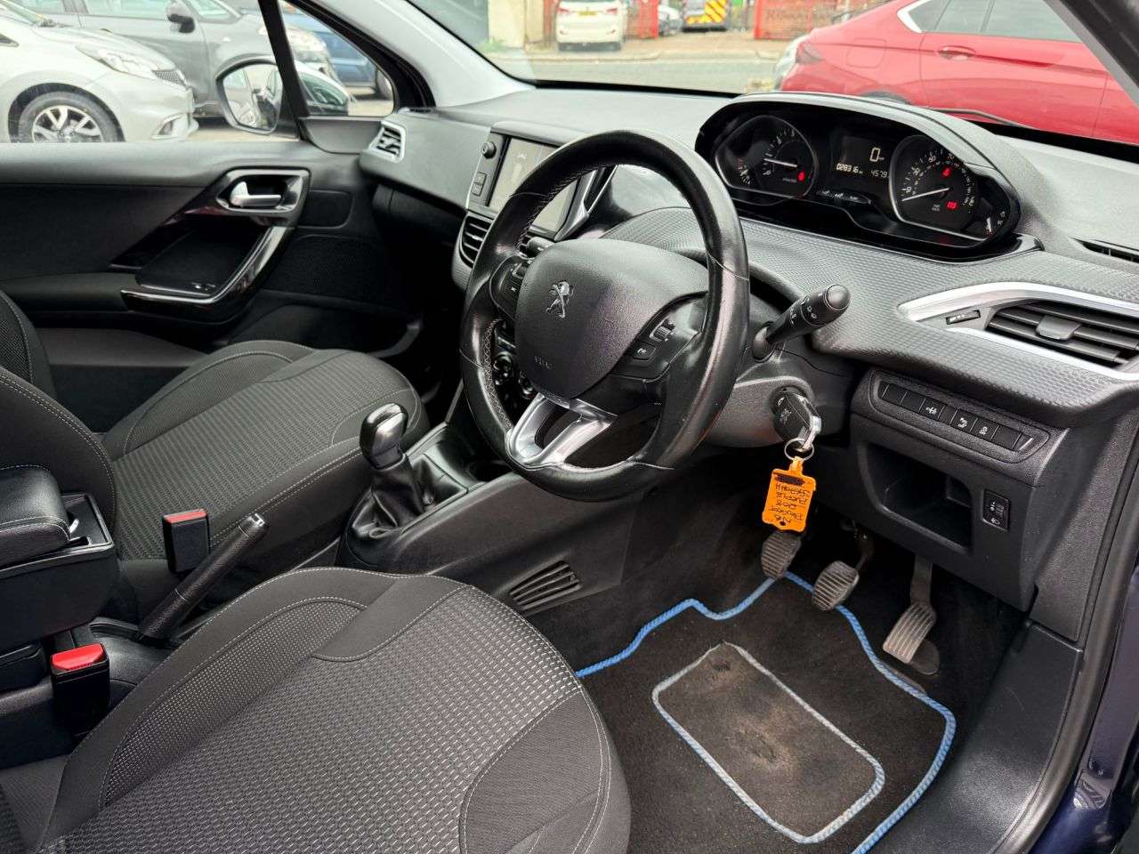 2017 PEUGEOT 208 2017 PEUGEOT 208