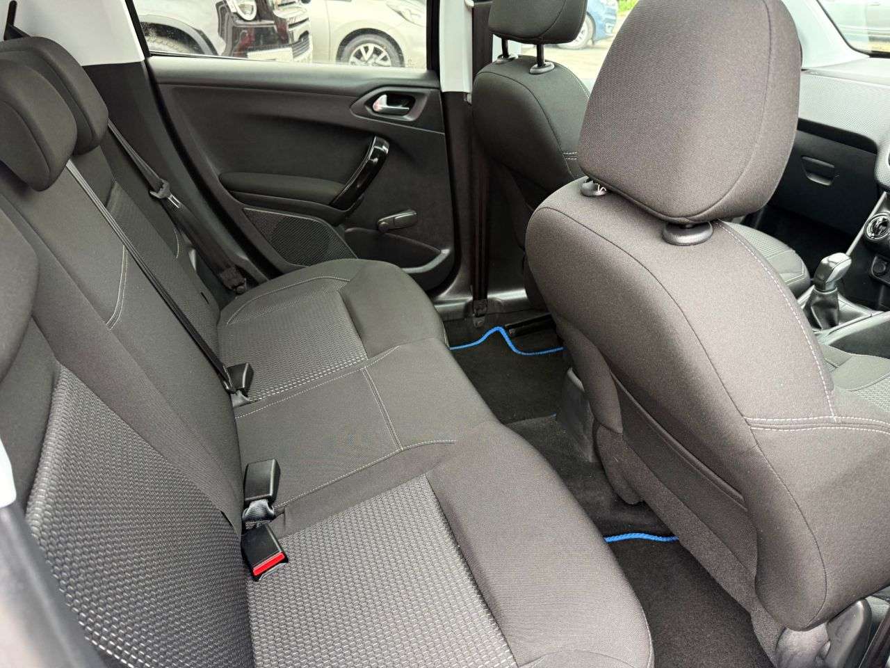 2017 PEUGEOT 208 2017 PEUGEOT 208