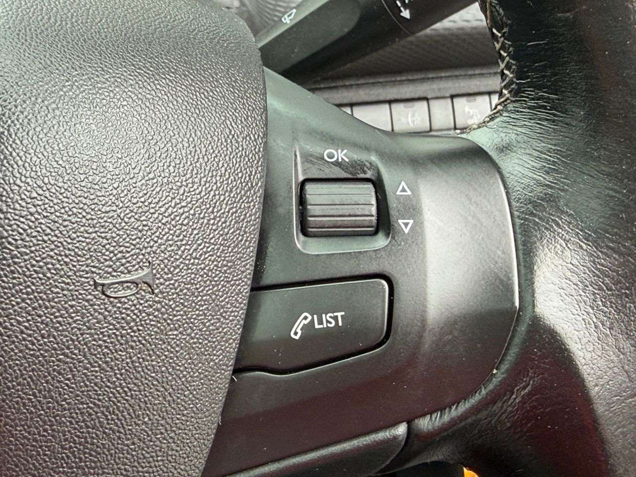 2017 PEUGEOT 208 2017 PEUGEOT 208