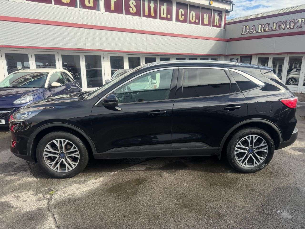 A 2023 FORD KUGA 1.5T EcoBoost Titanium SUV 5dr Petrol Manual 2WD Euro 6 (s/s) (150 ps) 1 ow A 2023 FORD KUGA 1.5T EcoBoost Titanium SUV 5dr Petrol Manual 2WD Euro 6 (s/s) (150 ps) 1 ow