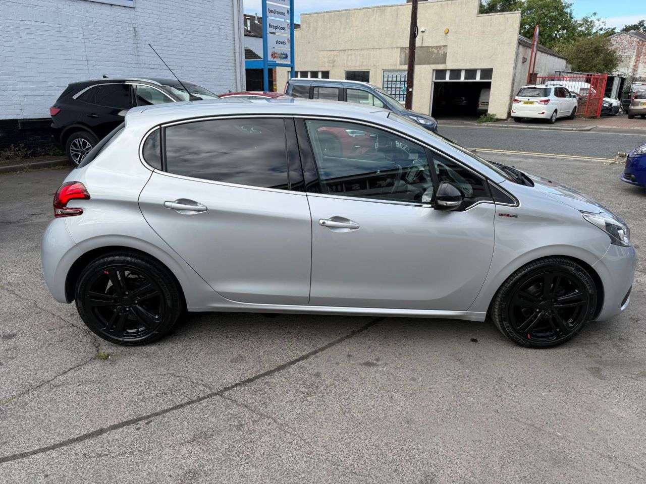 2018 PEUGEOT 208 2018 PEUGEOT 208