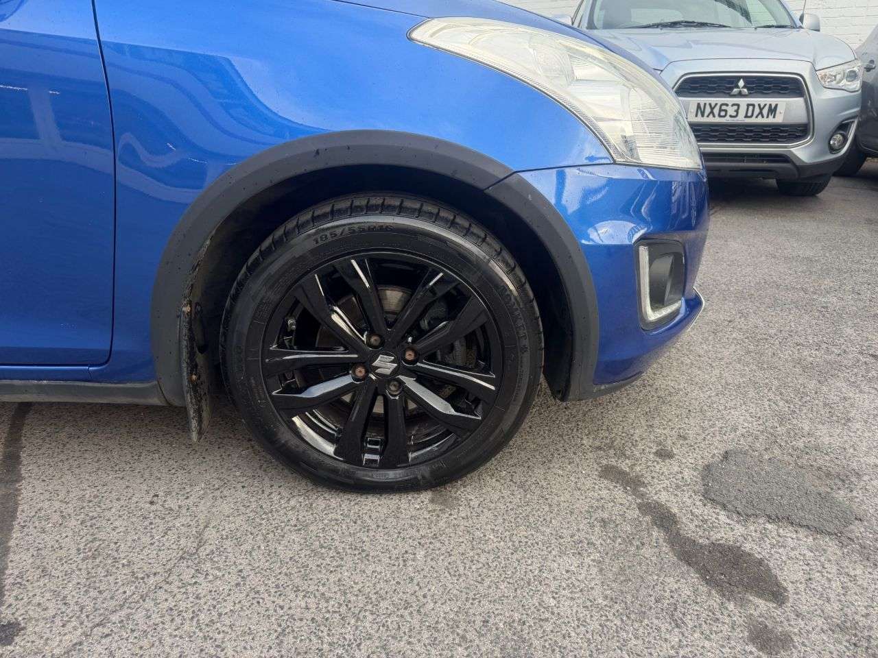 A 2015 SUZUKI SWIFT 1.2 Dualjet SZ4 Hatchback 5dr Petrol Manual ALLGRIP Euro 5 (s/s) (90 ps) 4X A 2015 SUZUKI SWIFT 1.2 Dualjet SZ4 Hatchback 5dr Petrol Manual ALLGRIP Euro 5 (s/s) (90 ps) 4X