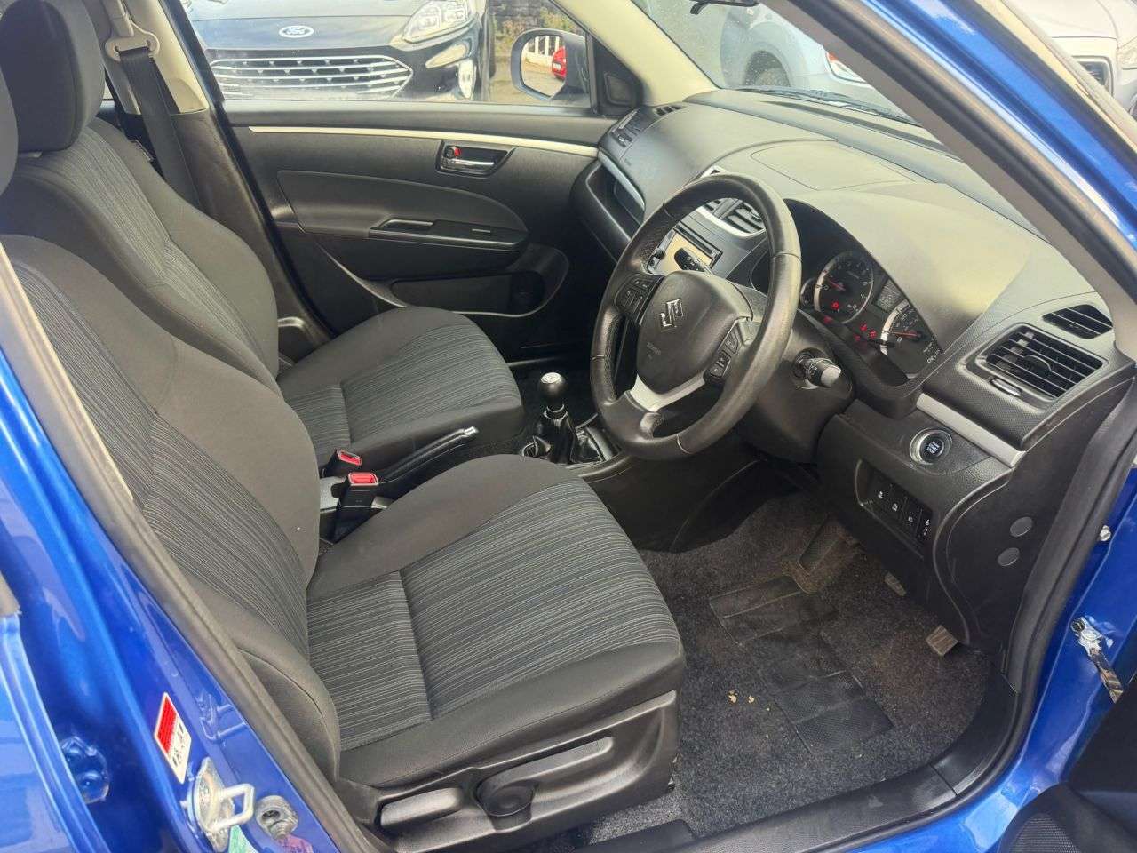 2015 SUZUKI SWIFT 2015 SUZUKI SWIFT