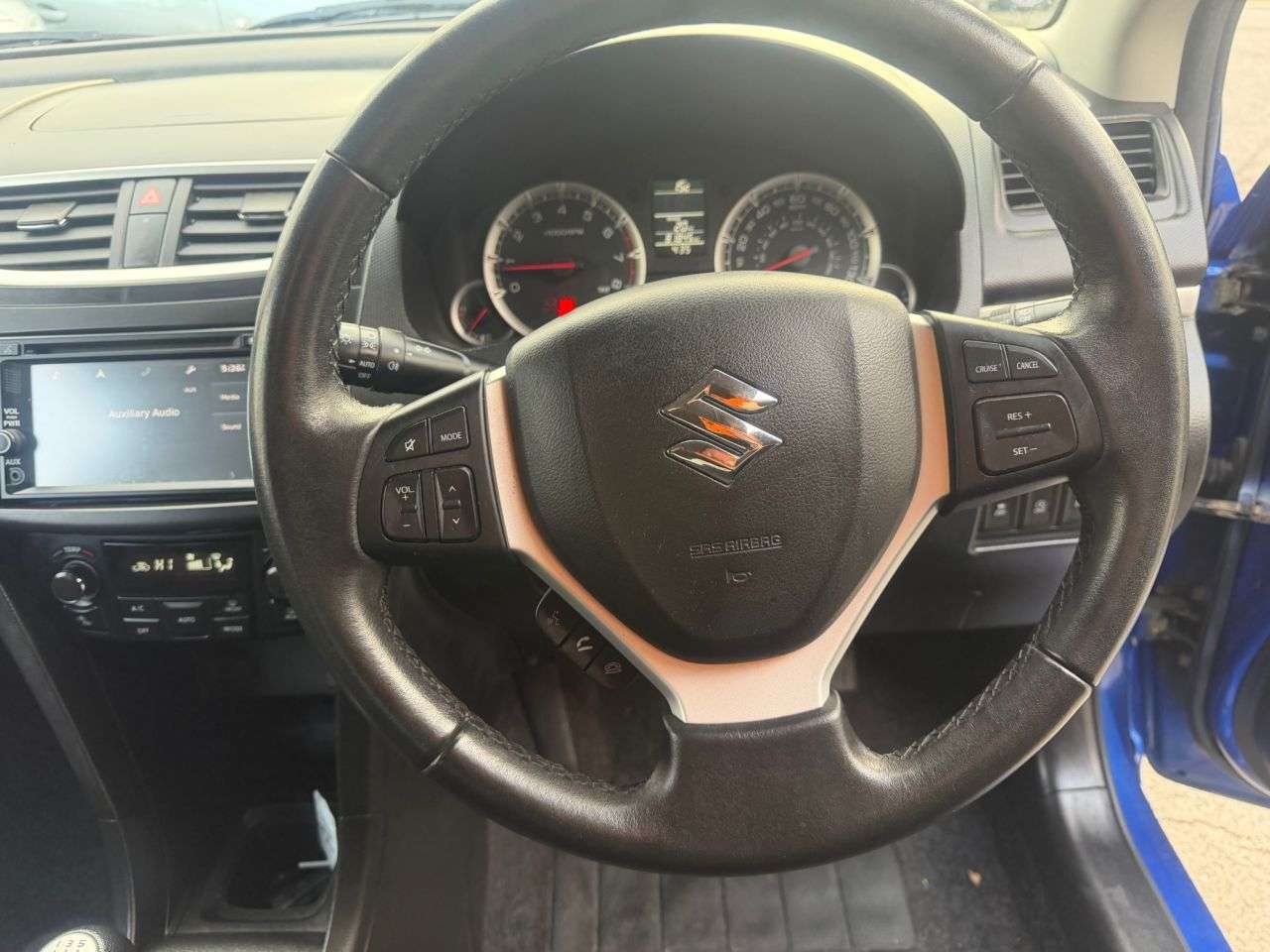 2015 SUZUKI SWIFT 2015 SUZUKI SWIFT