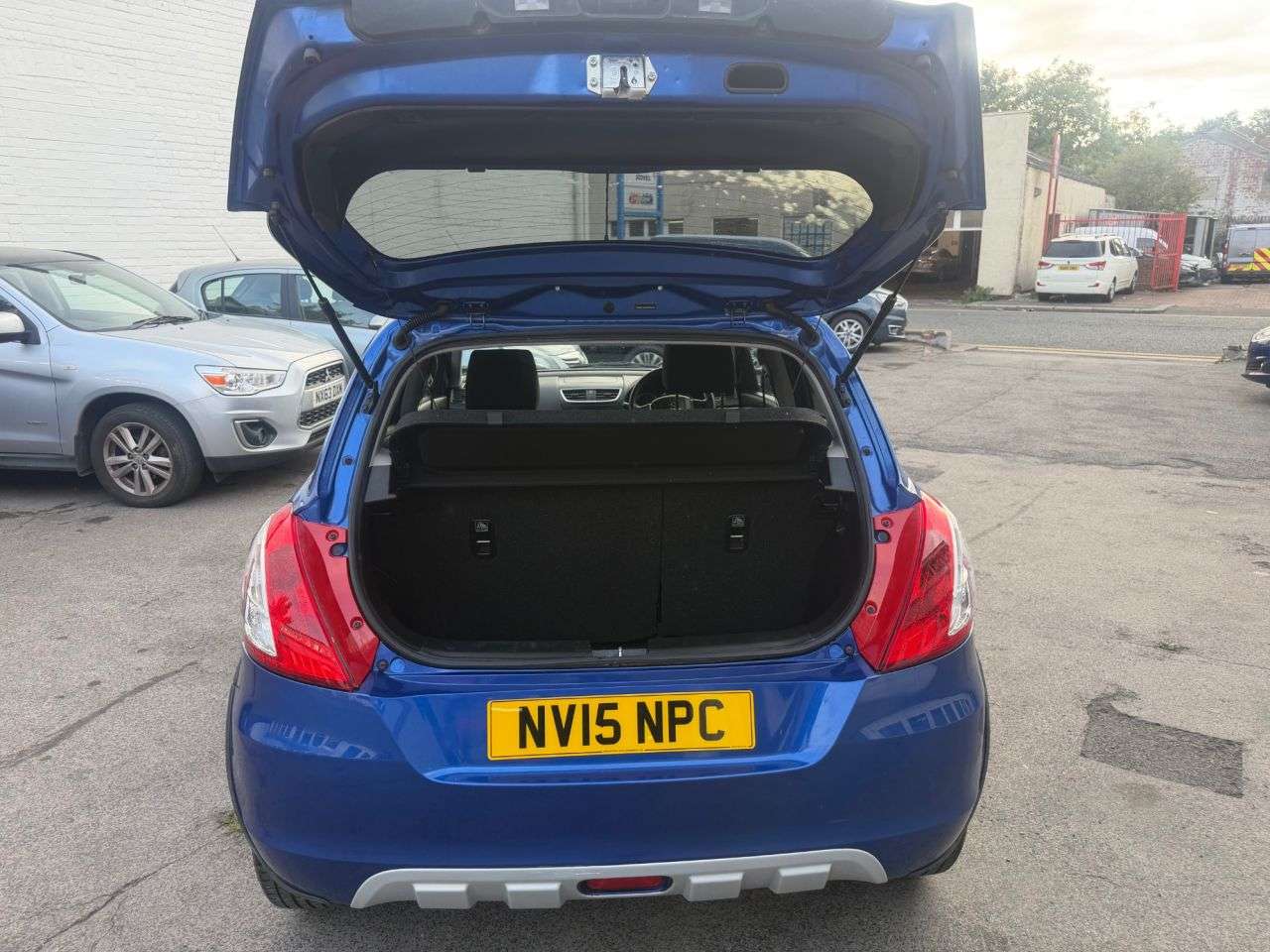 2015 SUZUKI SWIFT 2015 SUZUKI SWIFT