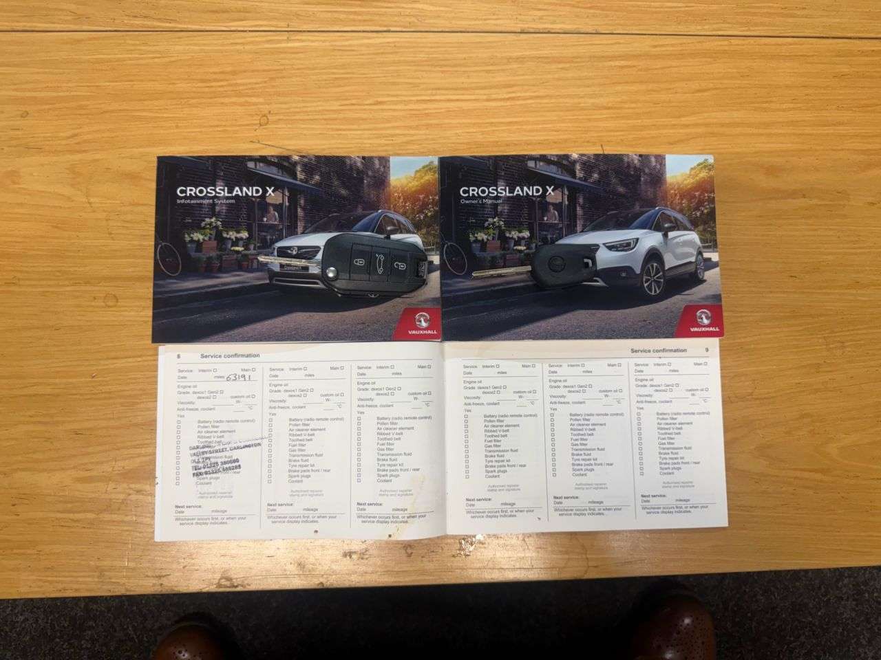 A 2019 VAUXHALL CROSSLAND X 1.2 SE SUV 5dr Petrol Manual Euro 6 (83 ps) 5 service stamps 1 previous own A 2019 VAUXHALL CROSSLAND X 1.2 SE SUV 5dr Petrol Manual Euro 6 (83 ps) 5 service stamps 1 previous own