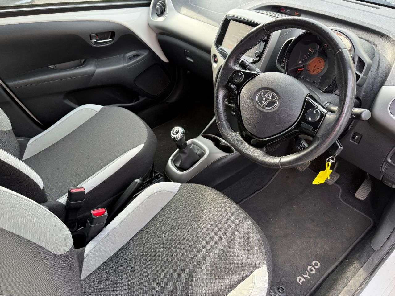 2017 TOYOTA AYGO 2017 TOYOTA AYGO