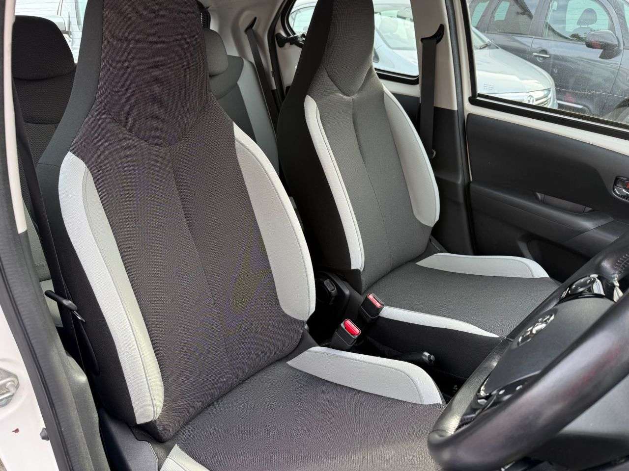 2017 TOYOTA AYGO 2017 TOYOTA AYGO