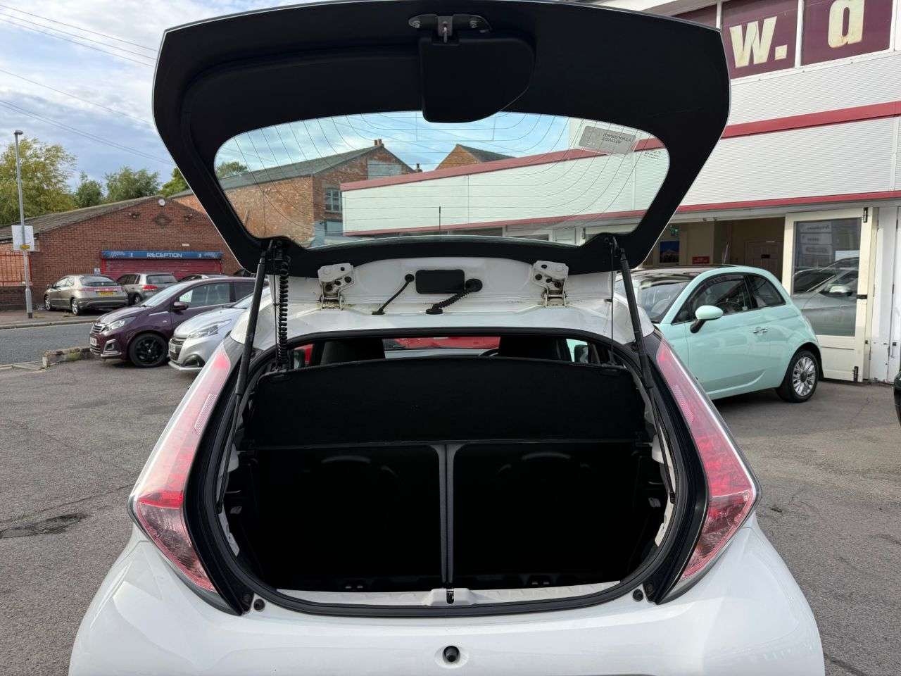 2017 TOYOTA AYGO 2017 TOYOTA AYGO