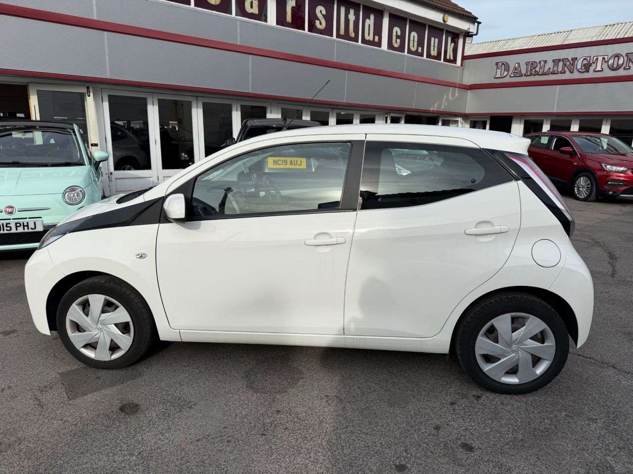 2017 TOYOTA AYGO 2017 TOYOTA AYGO