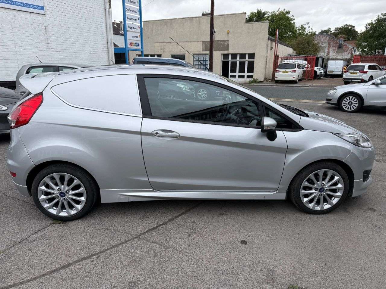 2017 FORD FIESTA VAN 2017 FORD FIESTA VAN