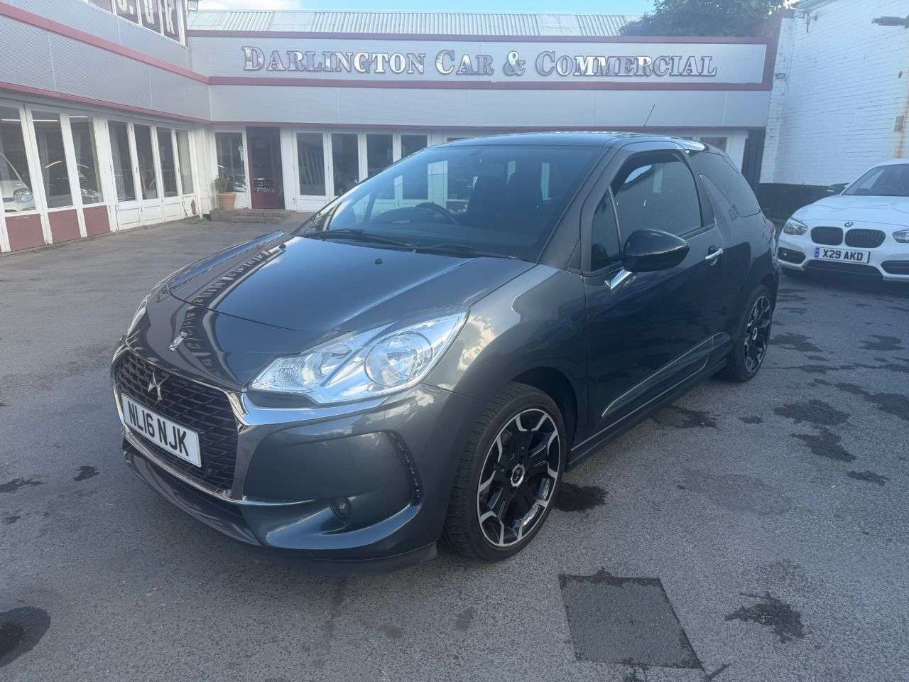 A 2016 DS AUTOMOBILES DS 3 1.2 PureTech Elegance Hatchback 3dr Petrol Manual Euro 6 (s/s) (110 ps) Onl A 2016 DS AUTOMOBILES DS 3 1.2 PureTech Elegance Hatchback 3dr Petrol Manual Euro 6 (s/s) (110 ps) Onl