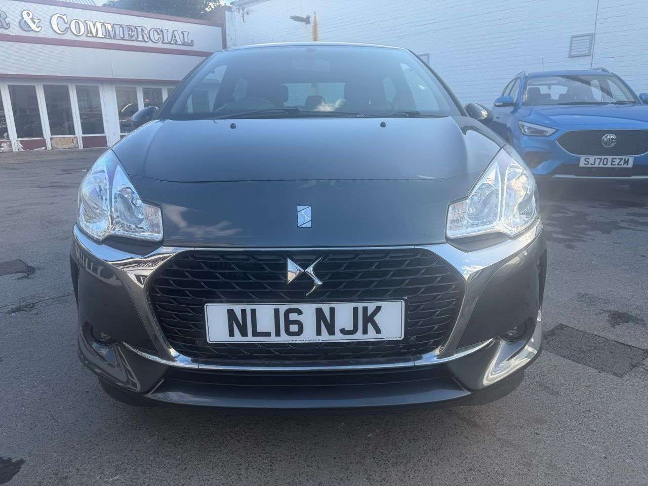 A 2016 DS AUTOMOBILES DS 3 1.2 PureTech Elegance Hatchback 3dr Petrol Manual Euro 6 (s/s) (110 ps) Onl A 2016 DS AUTOMOBILES DS 3 1.2 PureTech Elegance Hatchback 3dr Petrol Manual Euro 6 (s/s) (110 ps) Onl