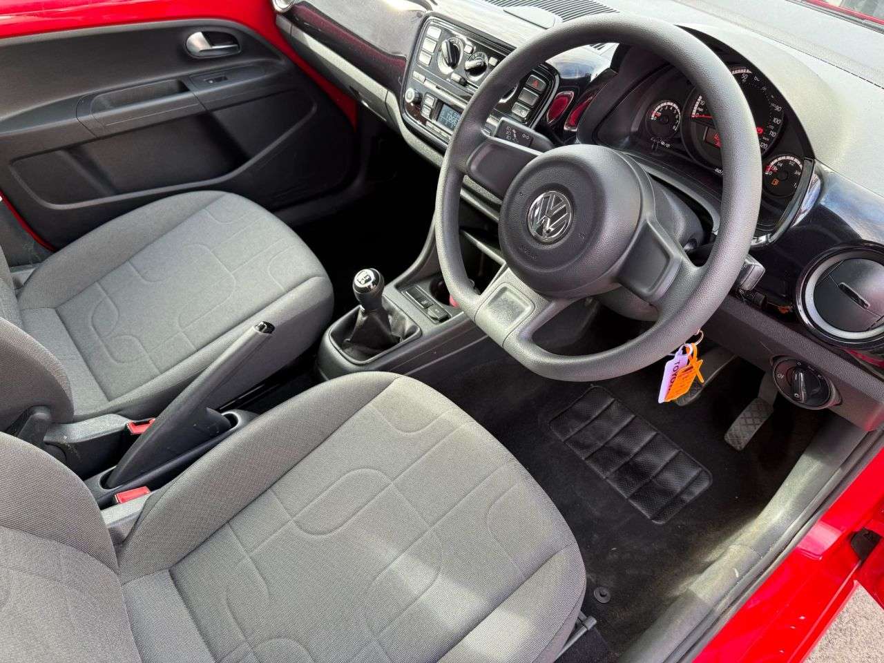 A 2015 VOLKSWAGEN UP! 1.0 BlueMotion Tech Move up! Hatchback 5dr Petrol Manual Euro 6 (s/s) (60 p A 2015 VOLKSWAGEN UP! 1.0 BlueMotion Tech Move up! Hatchback 5dr Petrol Manual Euro 6 (s/s) (60 p