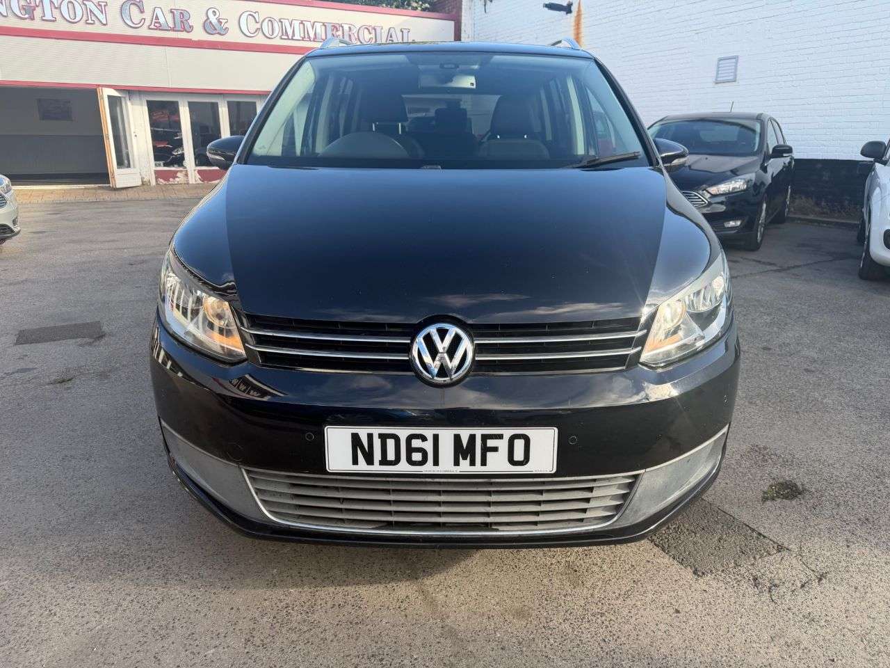A 2011 VOLKSWAGEN TOURAN 1.6 TDI SE MPV 5dr Diesel Manual Euro 5 (105 ps) A 2011 VOLKSWAGEN TOURAN 1.6 TDI SE MPV 5dr Diesel Manual Euro 5 (105 ps)
