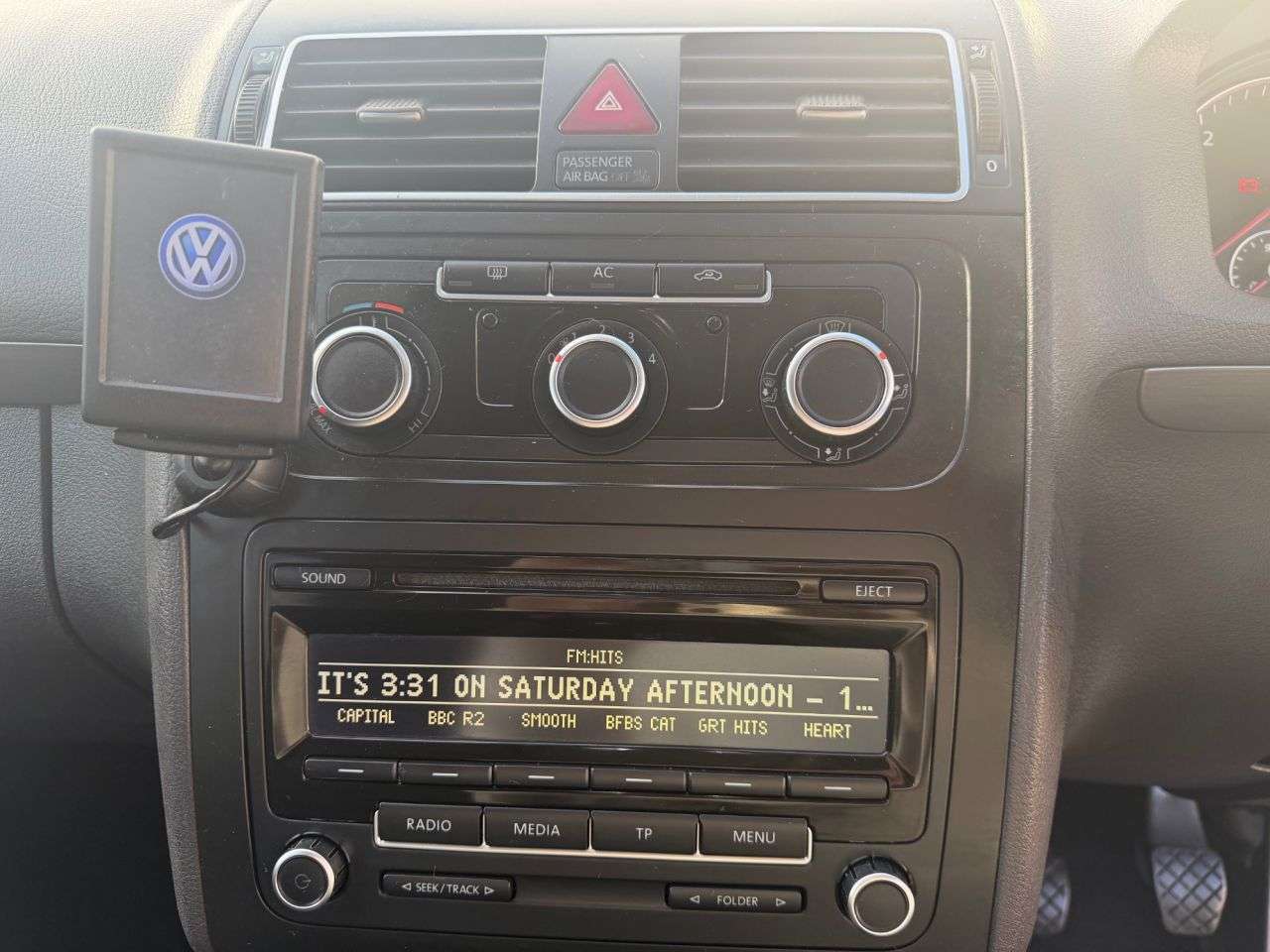 2011 VOLKSWAGEN TOURAN 2011 VOLKSWAGEN TOURAN