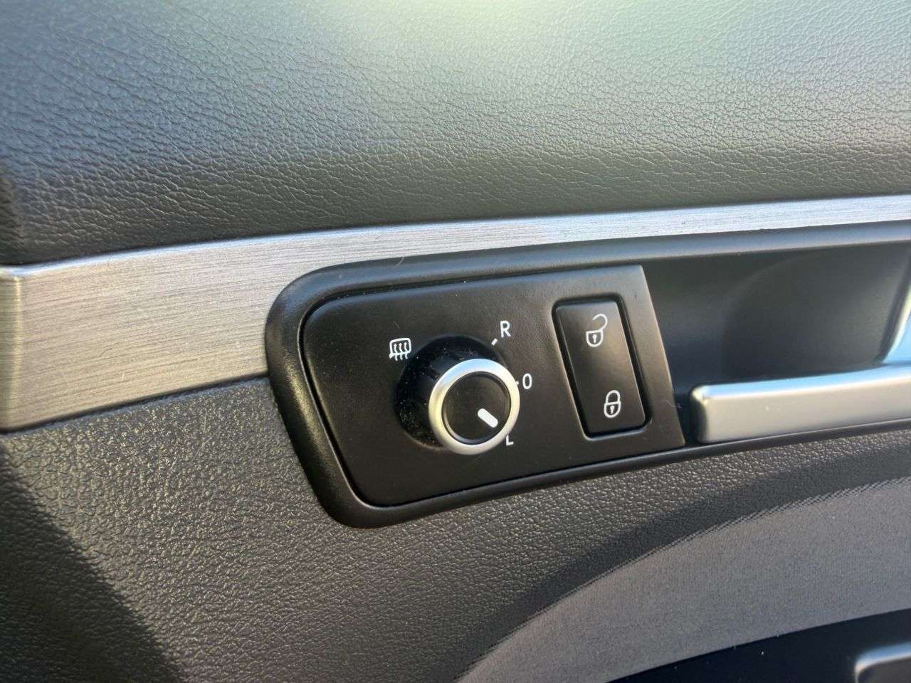 2011 VOLKSWAGEN TOURAN 2011 VOLKSWAGEN TOURAN