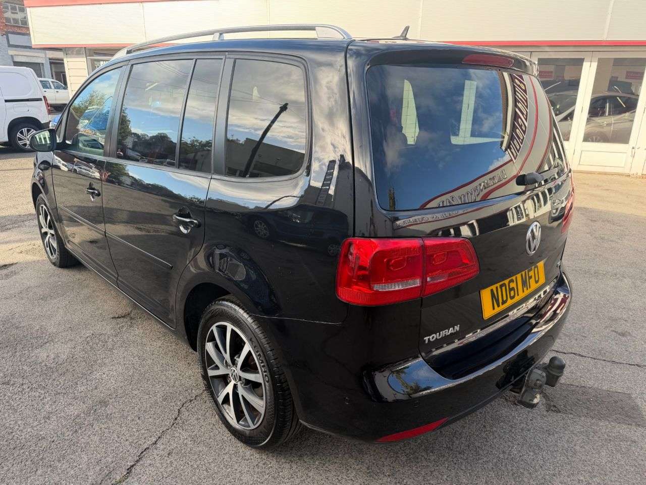 2011 VOLKSWAGEN TOURAN 2011 VOLKSWAGEN TOURAN