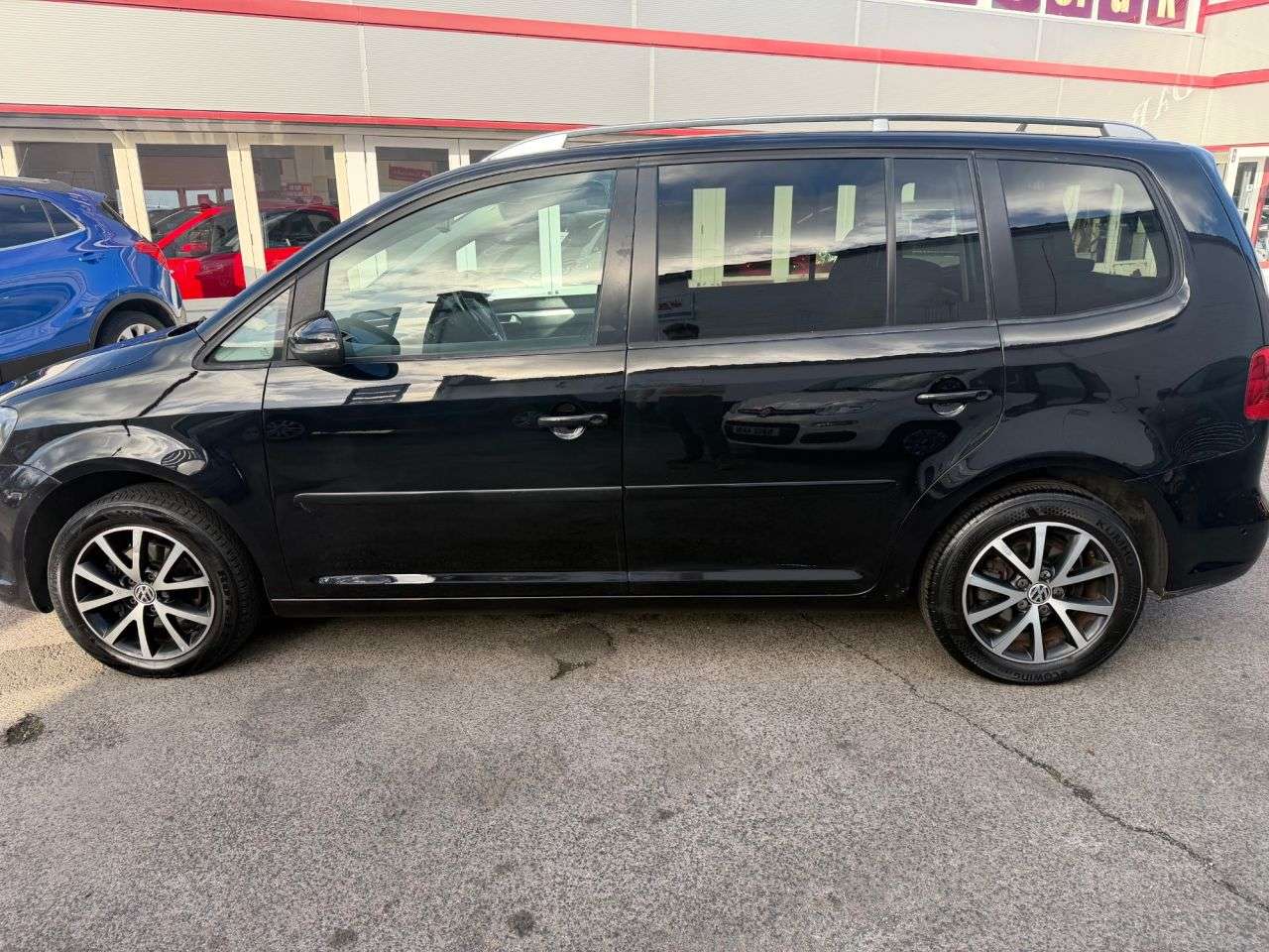 2011 VOLKSWAGEN TOURAN 2011 VOLKSWAGEN TOURAN
