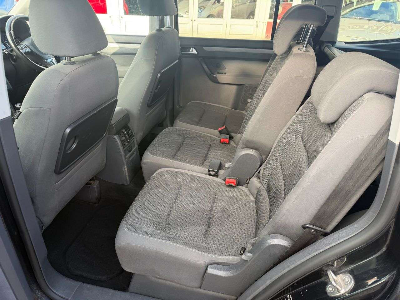 2011 VOLKSWAGEN TOURAN 2011 VOLKSWAGEN TOURAN