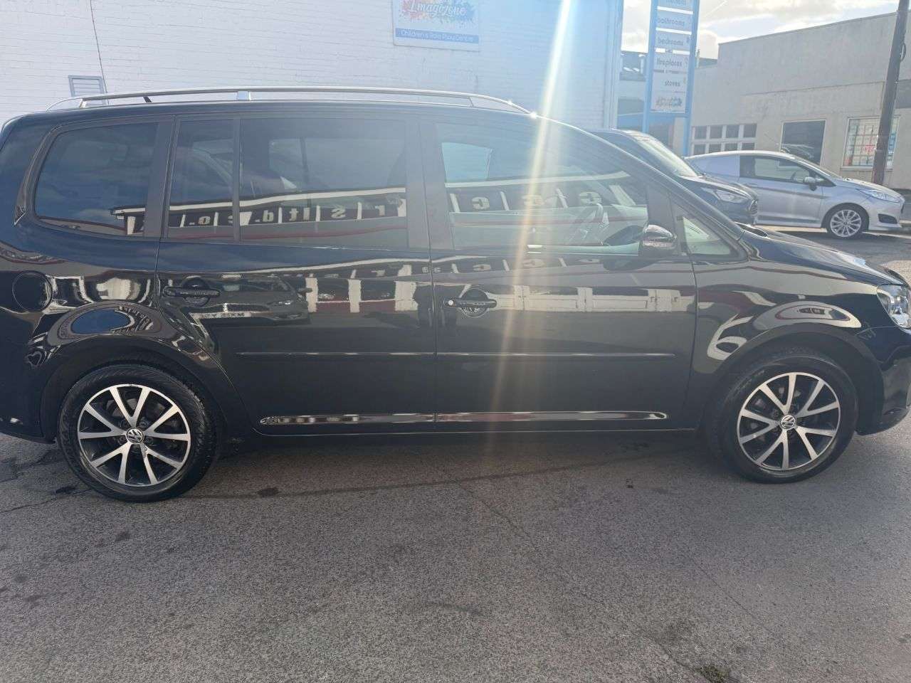 2011 VOLKSWAGEN TOURAN 2011 VOLKSWAGEN TOURAN