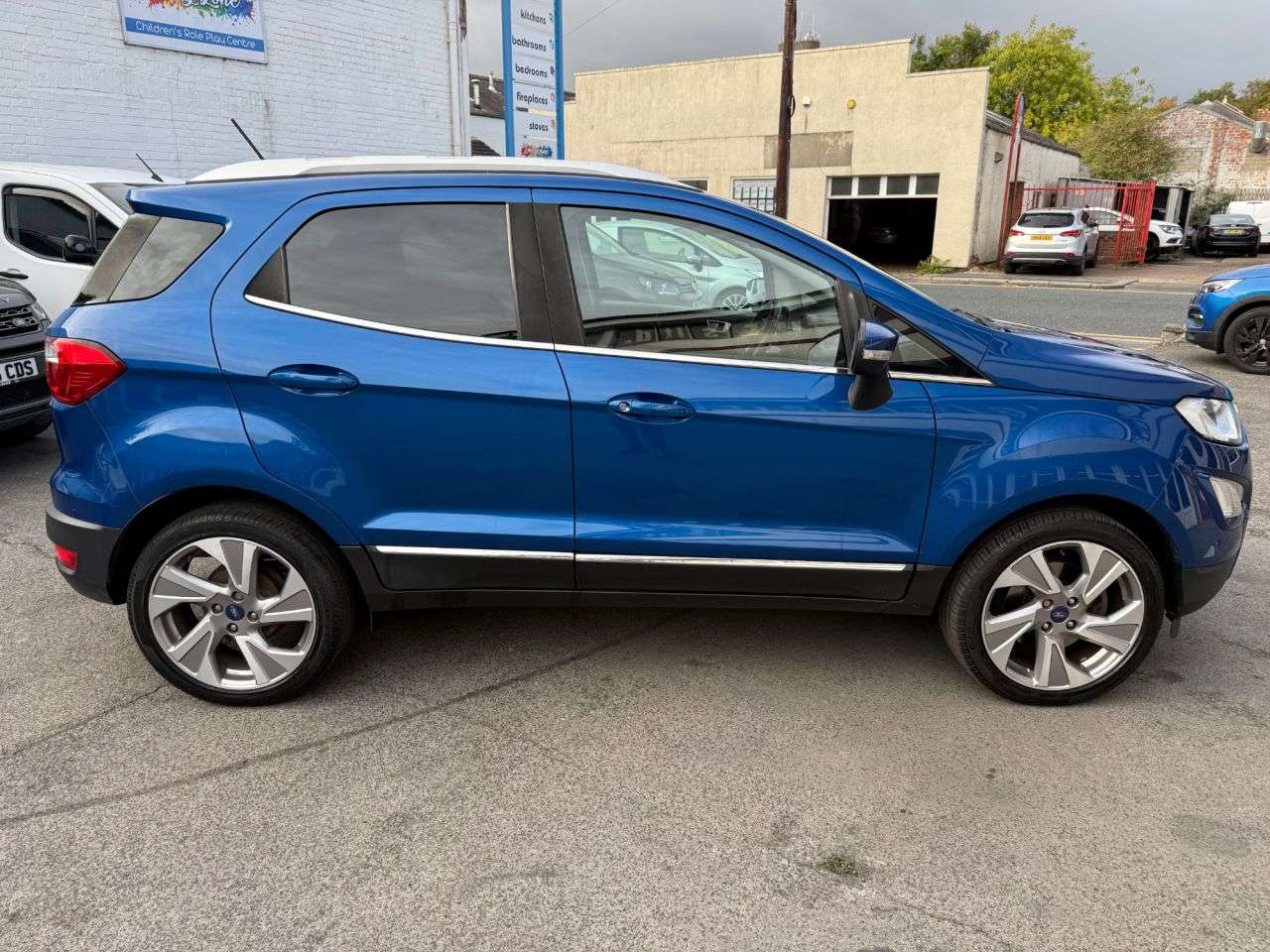 A 2018 FORD ECOSPORT 1.0T EcoBoost Titanium SUV 5dr Petrol Manual Euro 6 (s/s) (125 ps) 1 Previo A 2018 FORD ECOSPORT 1.0T EcoBoost Titanium SUV 5dr Petrol Manual Euro 6 (s/s) (125 ps) 1 Previo