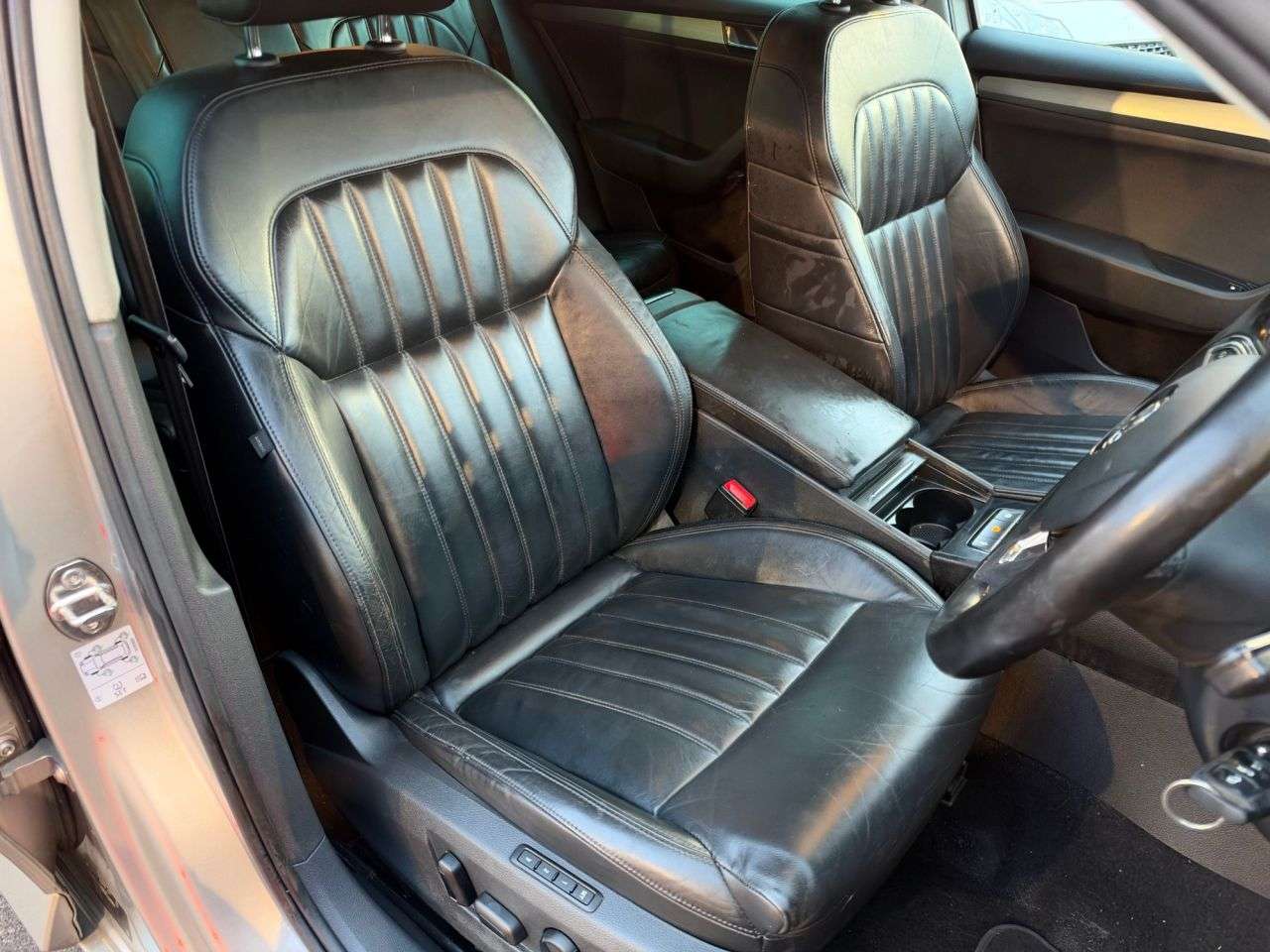 2015 SKODA SUPERB 2015 SKODA SUPERB