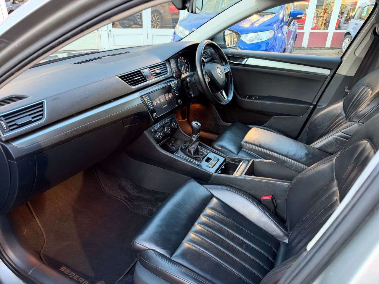 2015 SKODA SUPERB 2015 SKODA SUPERB