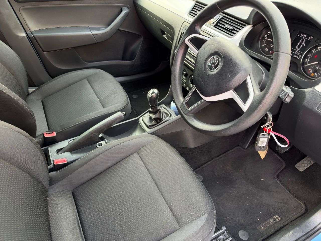 2015 SKODA RAPID 2015 SKODA RAPID