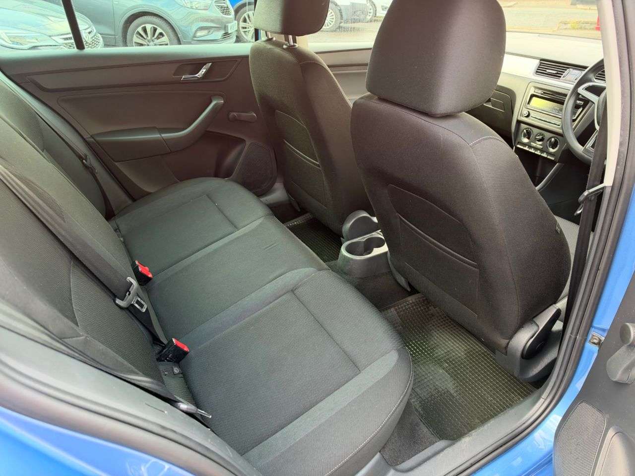 2015 SKODA RAPID 2015 SKODA RAPID