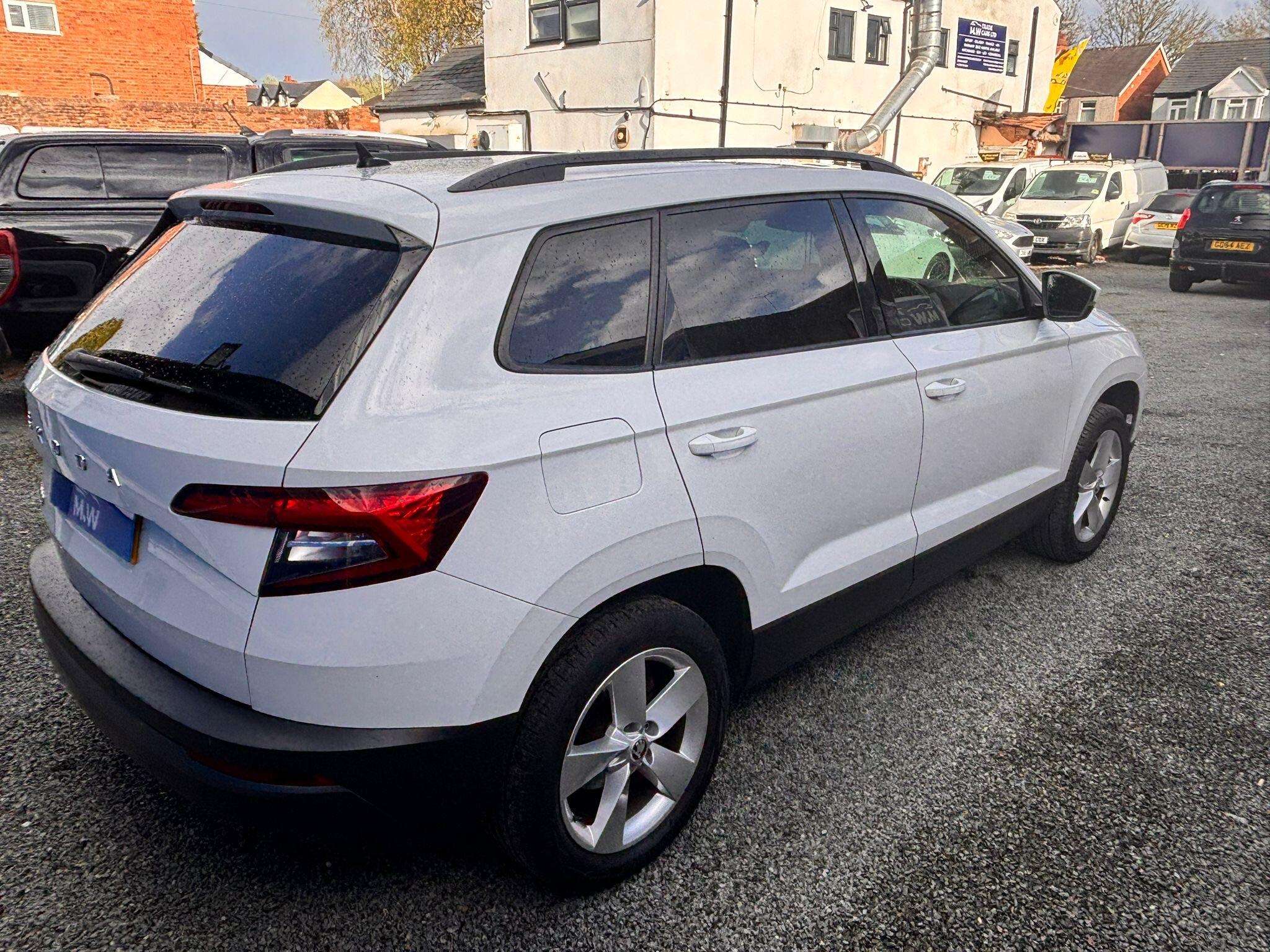 2020 SKODA KAROQ 2020 SKODA KAROQ