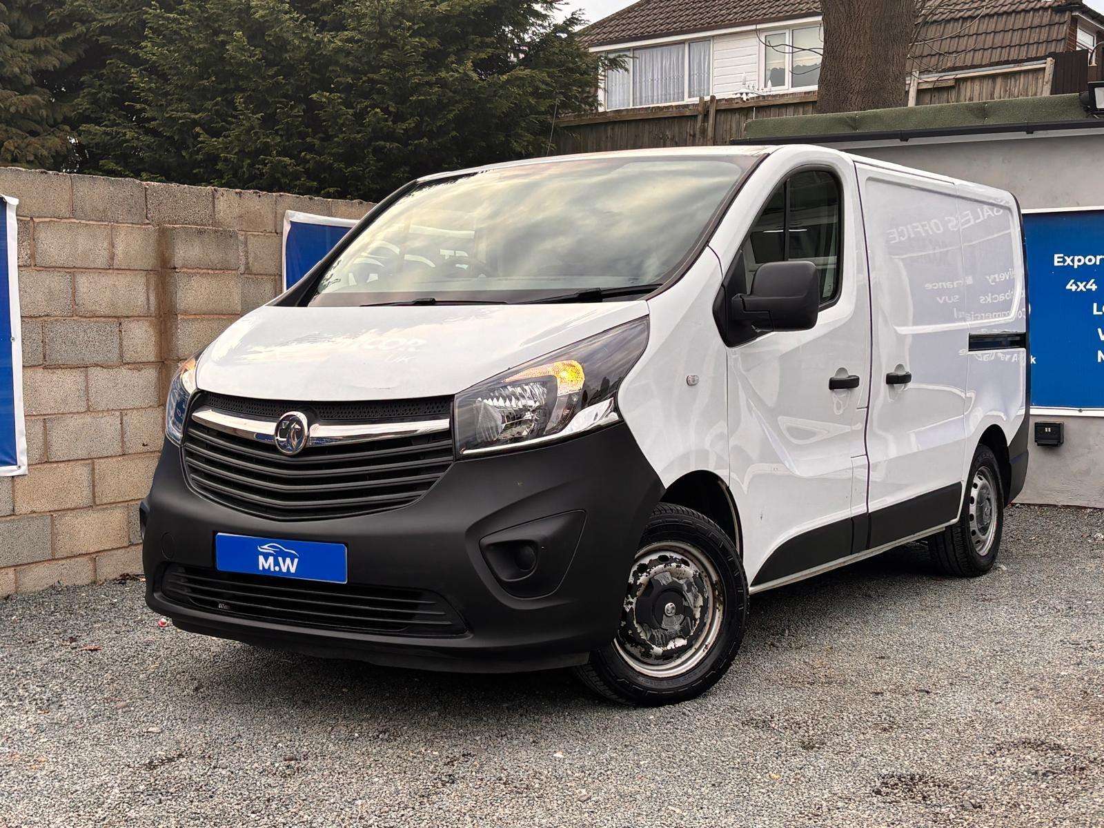 A 2014 VAUXHALL VIVARO 1.6 CDTi 2700 ecoFLEX L1 H1 Euro 5 (s/s) 5dr A 2014 VAUXHALL VIVARO 1.6 CDTi 2700 ecoFLEX L1 H1 Euro 5 (s/s) 5dr