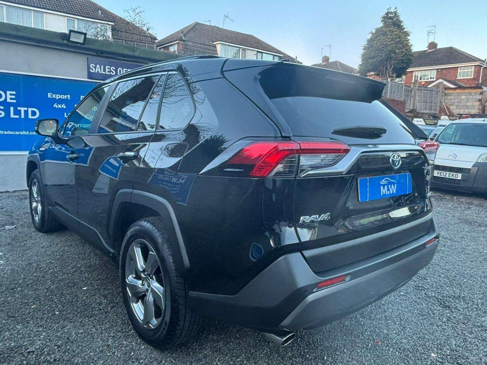 A 2020 TOYOTA RAV4 2.5 VVT-h Excel CVT Euro 6 (s/s) 5dr A 2020 TOYOTA RAV4 2.5 VVT-h Excel CVT Euro 6 (s/s) 5dr