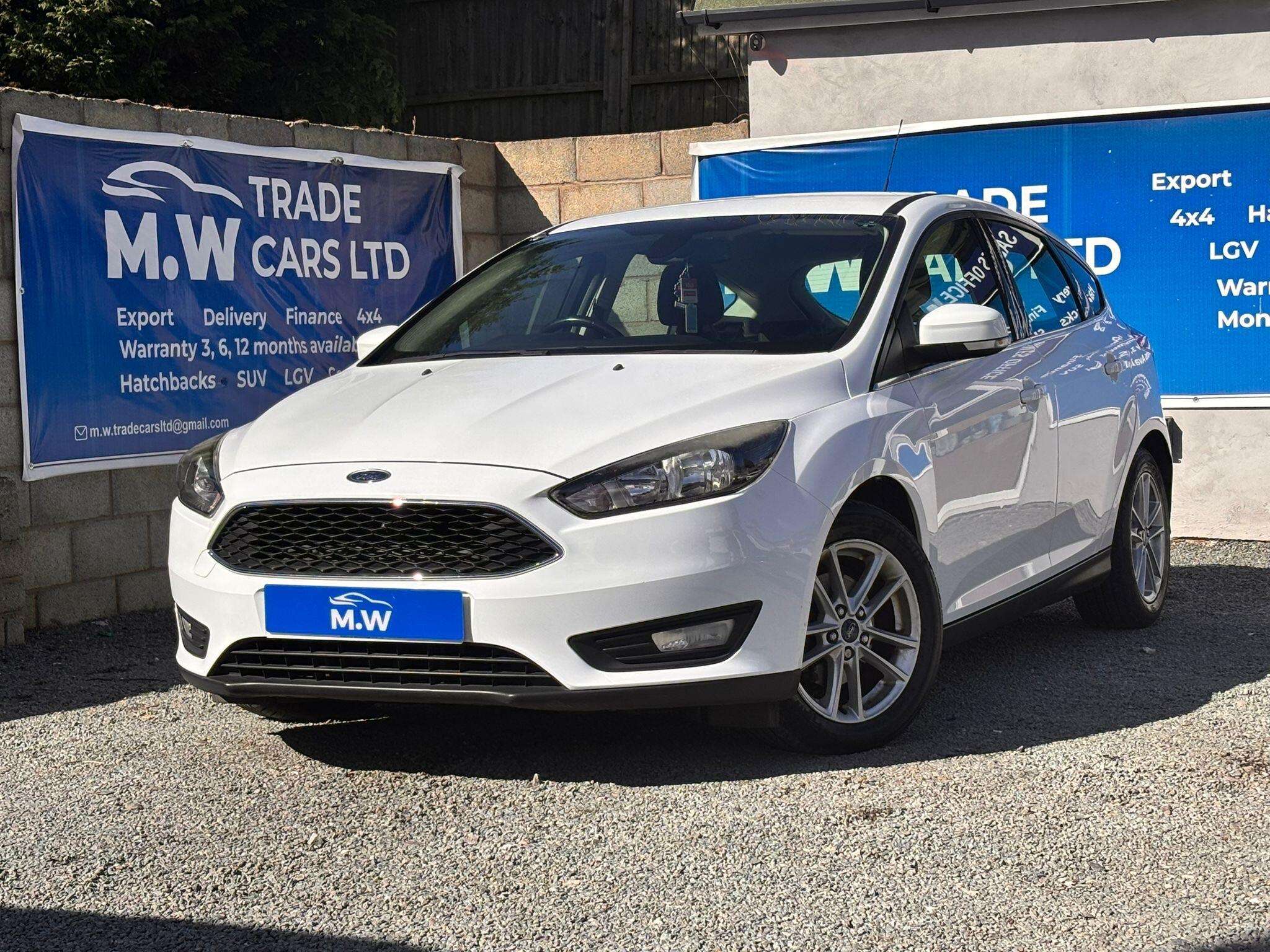 A 2015 FORD FOCUS 1.0T EcoBoost Zetec Euro 6 (s/s) 5dr A 2015 FORD FOCUS 1.0T EcoBoost Zetec Euro 6 (s/s) 5dr