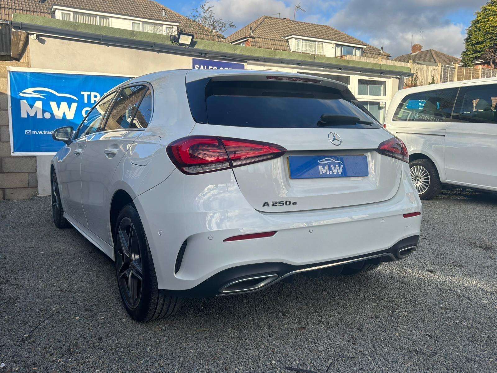 2021 MERCEDES-BENZ A CLASS 2021 MERCEDES-BENZ A CLASS