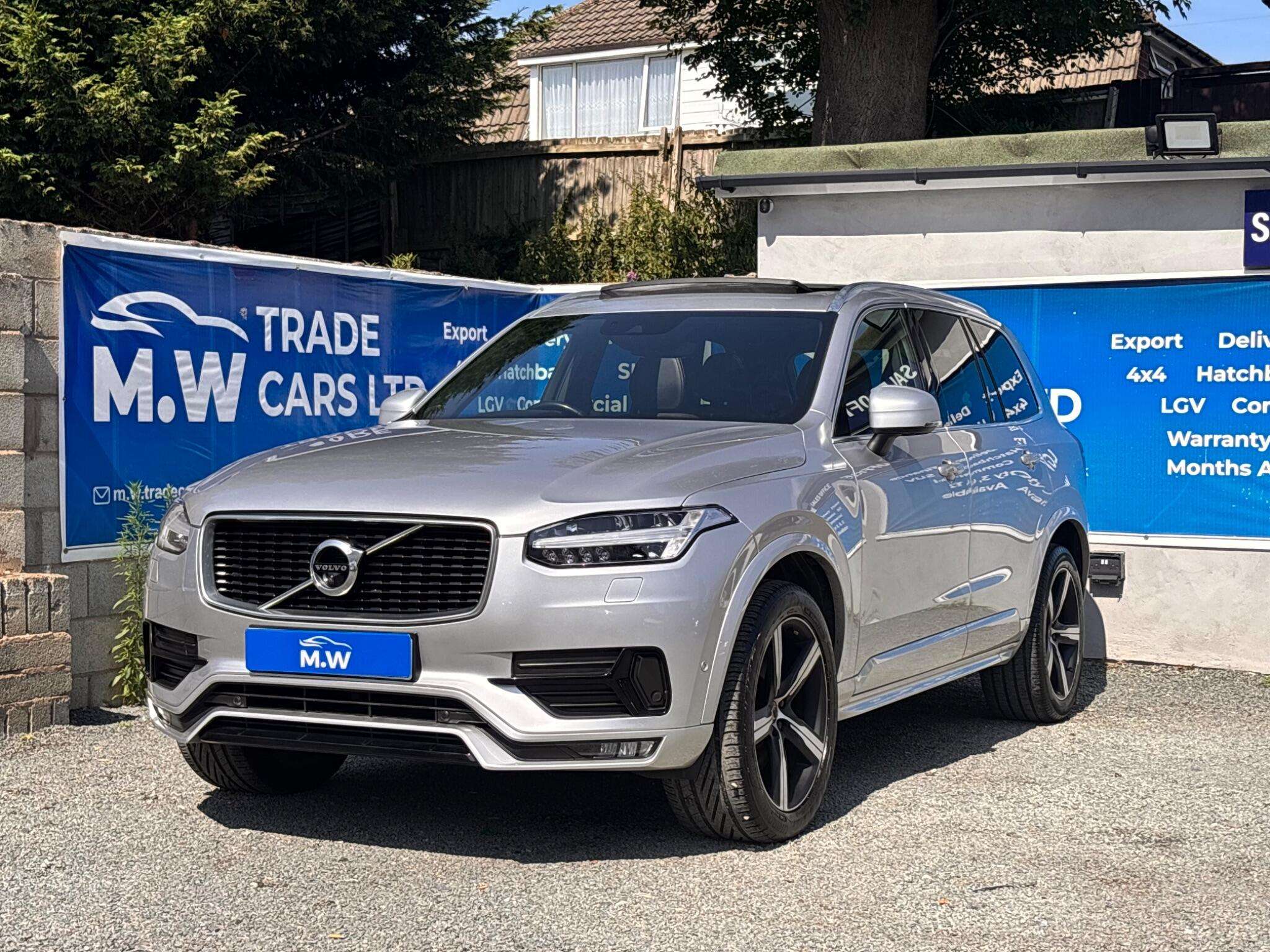 A 2019 VOLVO XC90 2.0 D5 PowerPulse R-Design Auto 4WD Euro 6 (s/s) 5dr A 2019 VOLVO XC90 2.0 D5 PowerPulse R-Design Auto 4WD Euro 6 (s/s) 5dr
