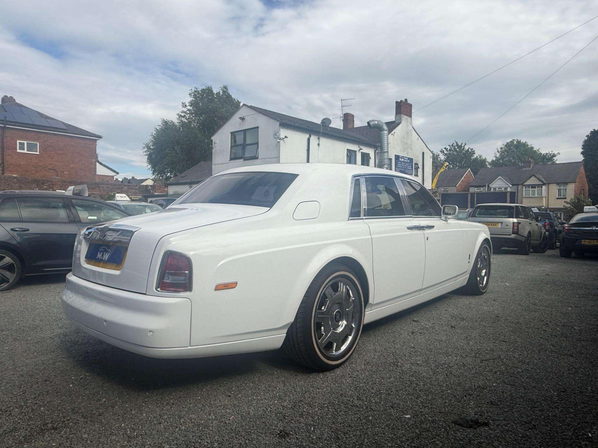 2003 ROLLS-ROYCE PHANTOM 2003 ROLLS-ROYCE PHANTOM