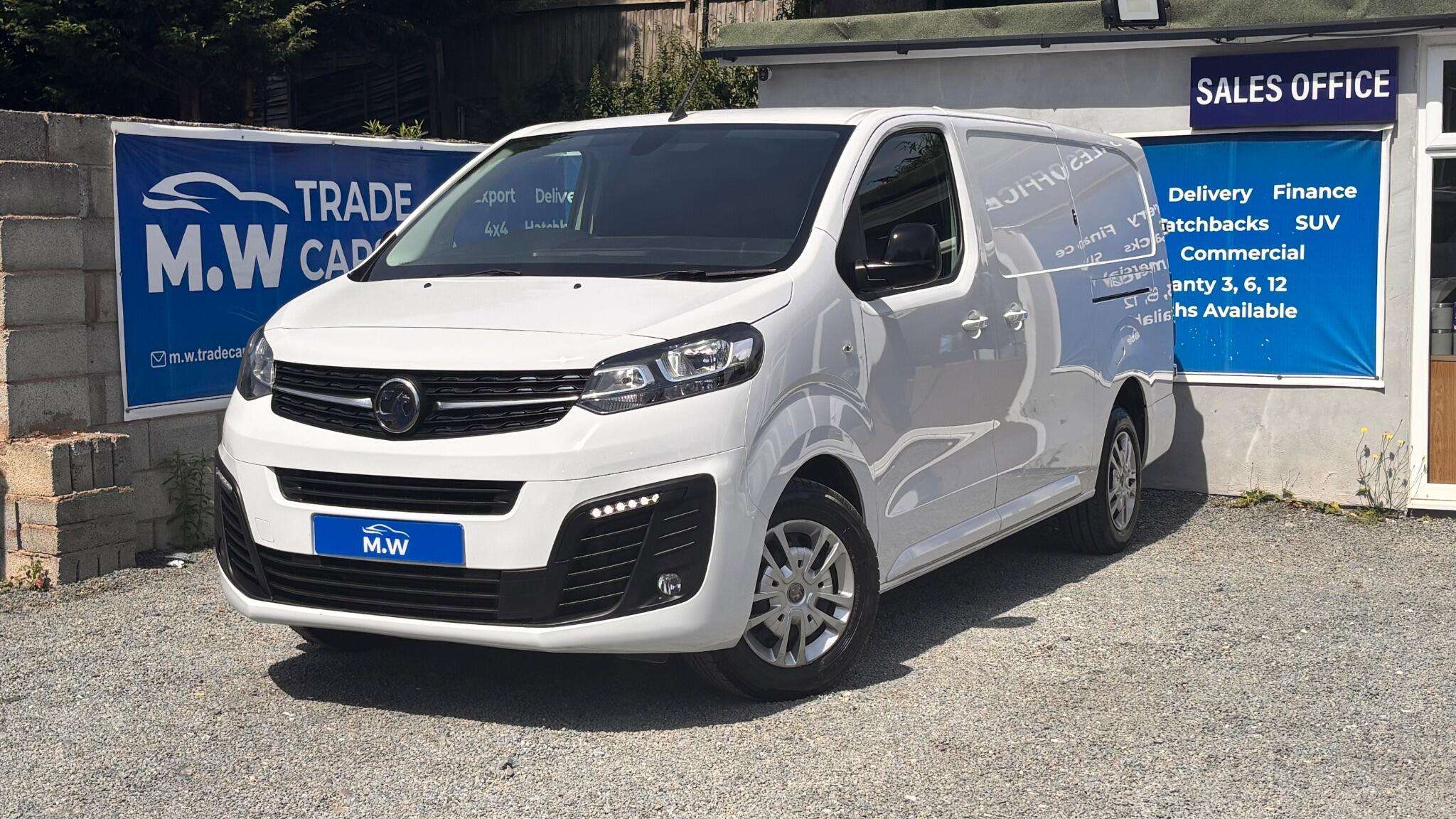 A 2022 VAUXHALL VIVARO 1.5 Turbo D 2900 Sportive L2 H1 Euro 6 (s/s) 6dr A 2022 VAUXHALL VIVARO 1.5 Turbo D 2900 Sportive L2 H1 Euro 6 (s/s) 6dr