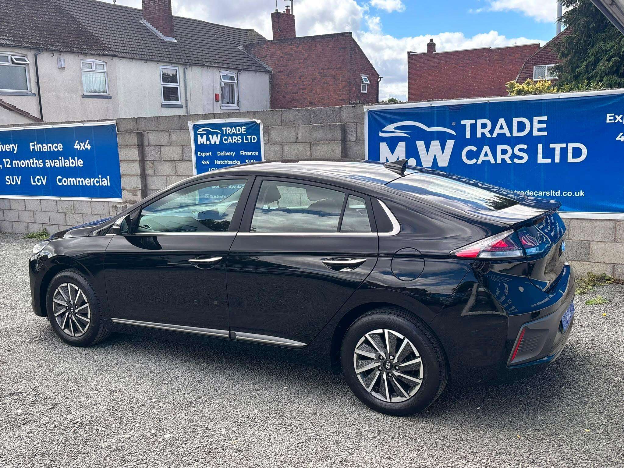2022 HYUNDAI IONIQ 2022 HYUNDAI IONIQ