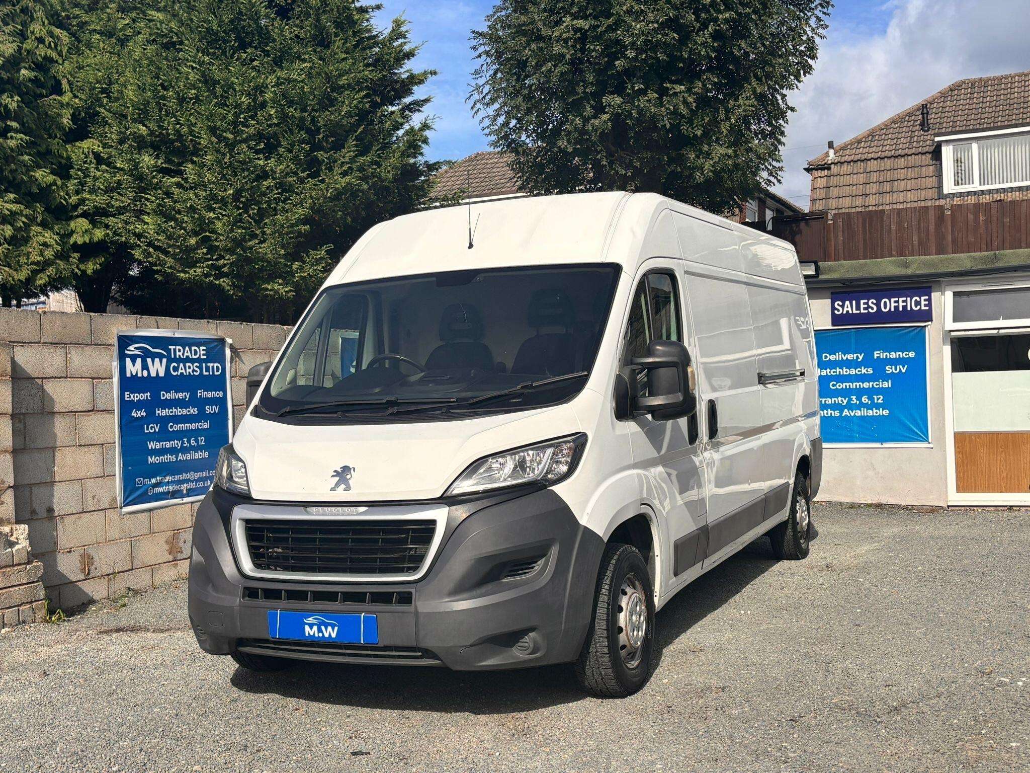 A 2017 PEUGEOT BOXER 2.0 BlueHDi 335 Professional L3 H2 Euro 6 5dr A 2017 PEUGEOT BOXER 2.0 BlueHDi 335 Professional L3 H2 Euro 6 5dr