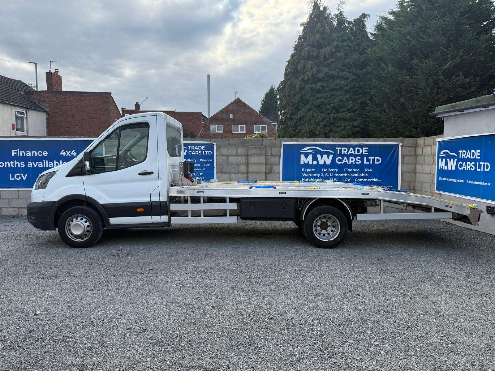 A 2020 FORD TRANSIT 2.0 350 EcoBlue Leader RWD L4 Euro 6 (s/s) 2dr A 2020 FORD TRANSIT 2.0 350 EcoBlue Leader RWD L4 Euro 6 (s/s) 2dr