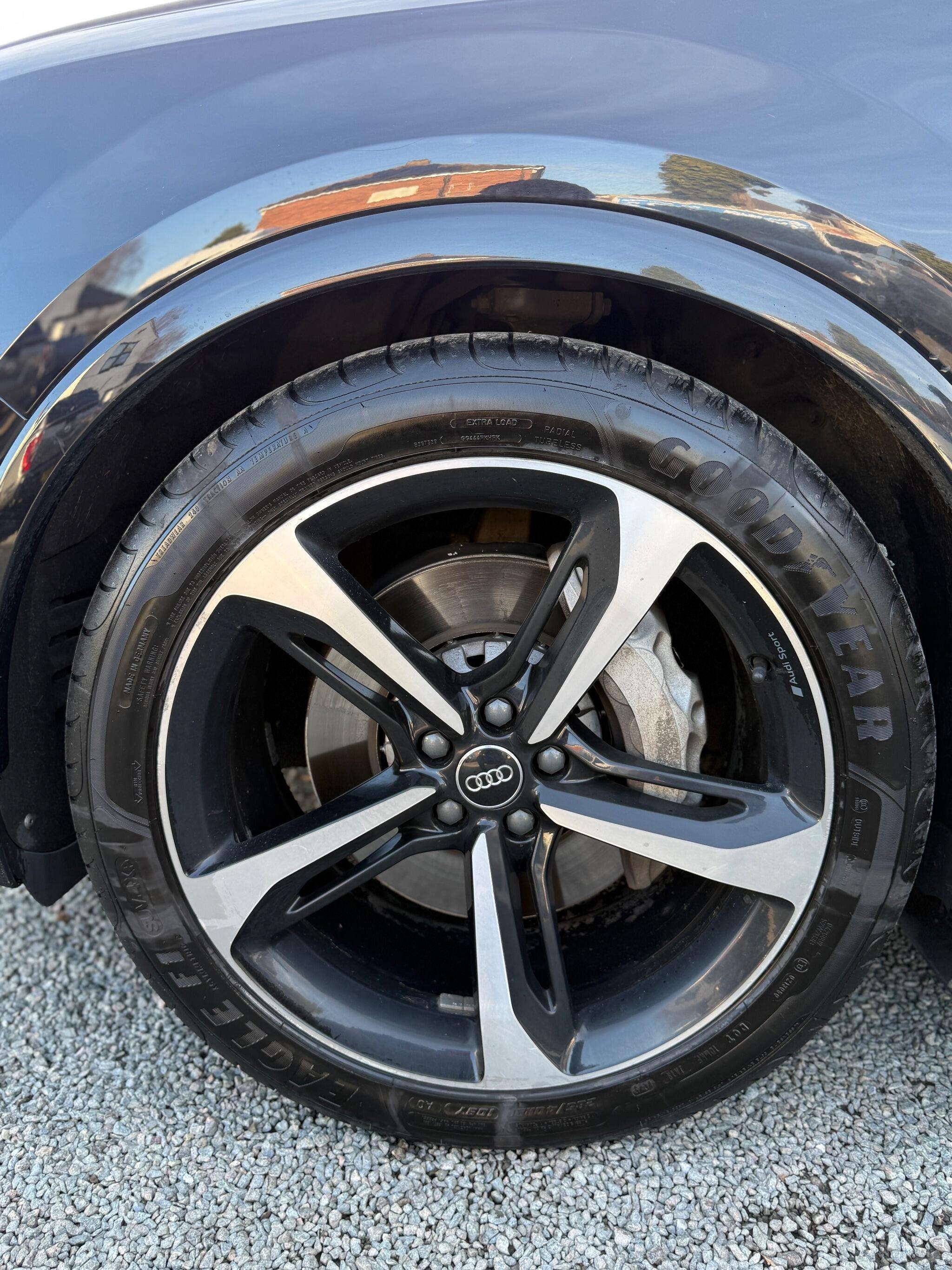 2018 AUDI Q7 2018 AUDI Q7