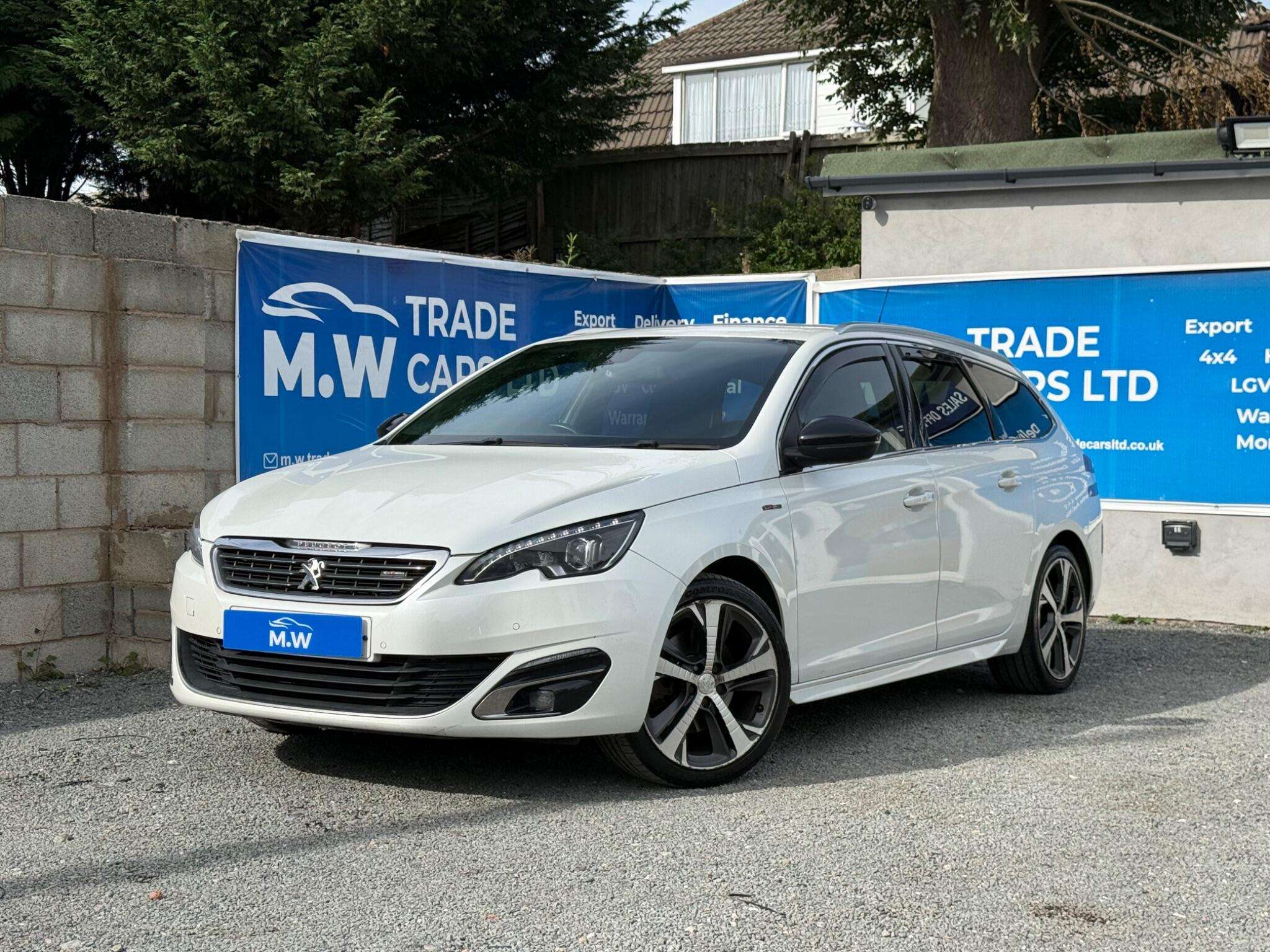 A 2015 PEUGEOT 308 SW 2.0 BlueHDi GT Line Auto Euro 6 (s/s) 5dr A 2015 PEUGEOT 308 SW 2.0 BlueHDi GT Line Auto Euro 6 (s/s) 5dr