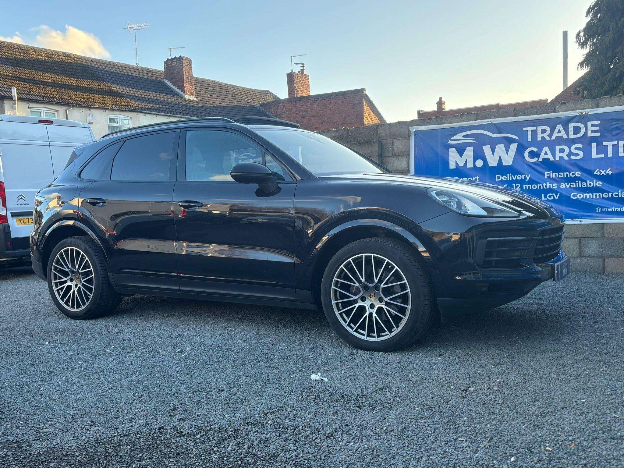 2022 PORSCHE CAYENNE 2022 PORSCHE CAYENNE