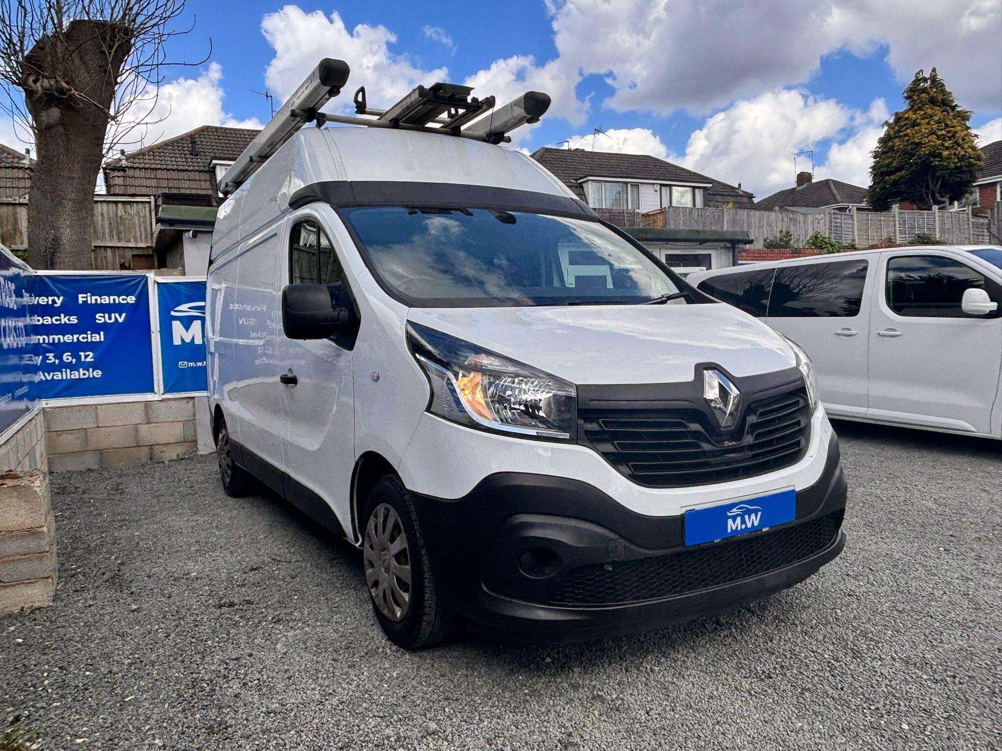 A 2019 RENAULT TRAFIC 1.6 dCi ENERGY 29 Business LWB High Roof Euro 6 (s/s) 5dr A 2019 RENAULT TRAFIC 1.6 dCi ENERGY 29 Business LWB High Roof Euro 6 (s/s) 5dr