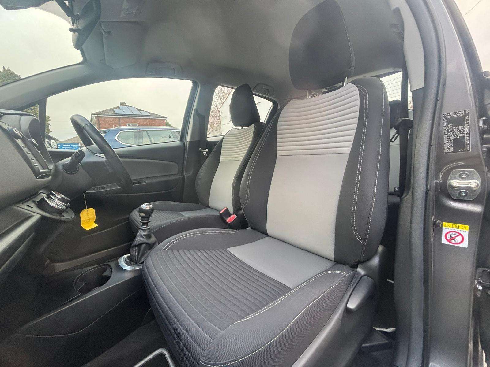 2018 TOYOTA YARIS 2018 TOYOTA YARIS