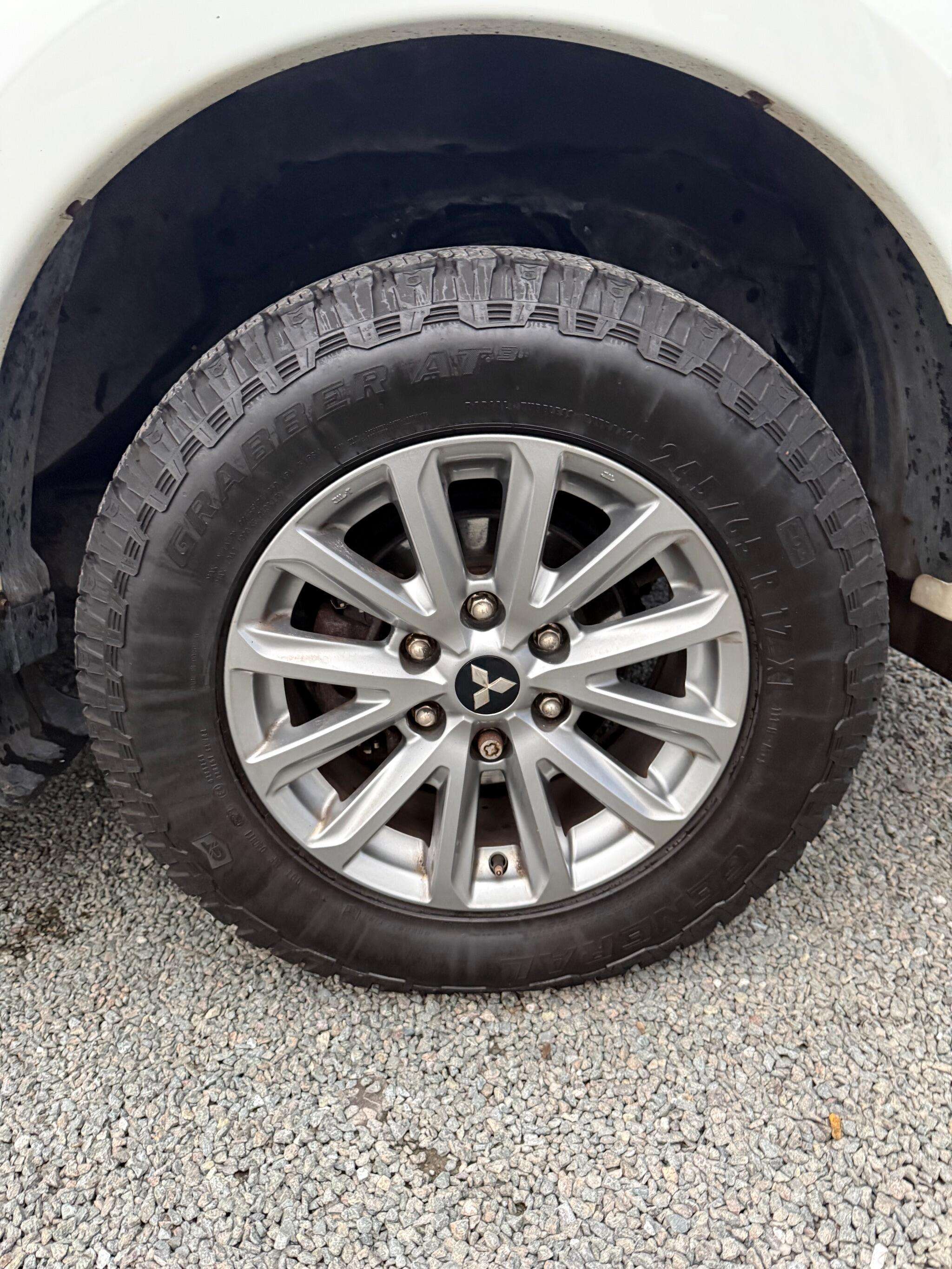 2017 MITSUBISHI L200 2017 MITSUBISHI L200